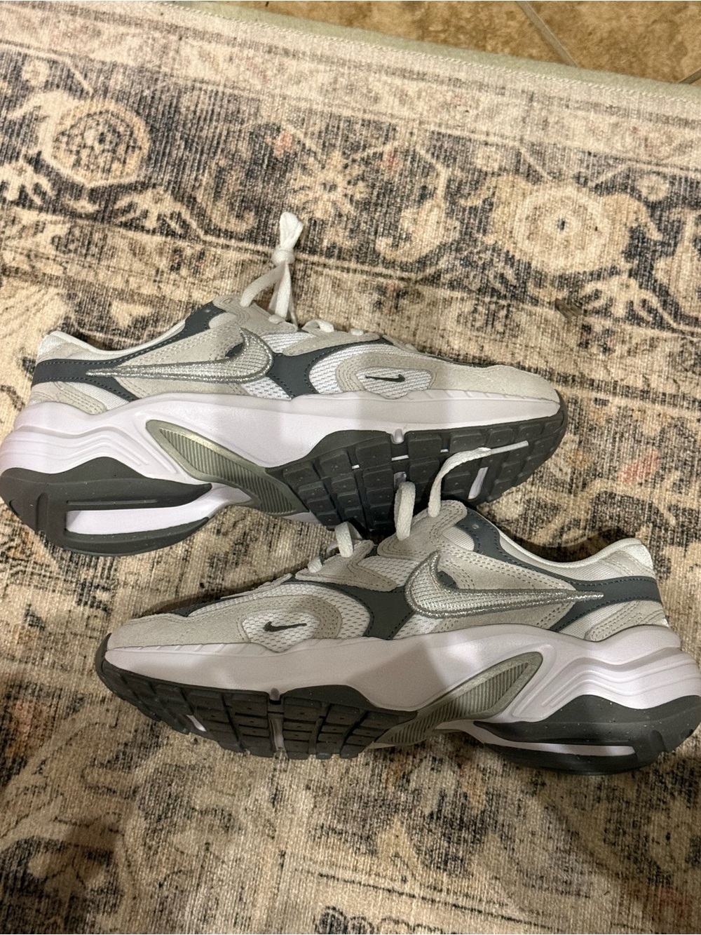 Nike women’s  White and Gray Layered Mesh Sneakers